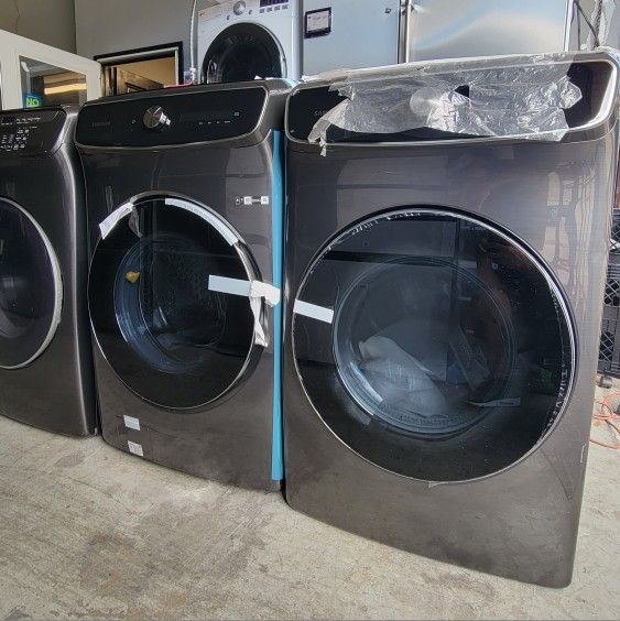New Samsung Dual Load Washer And Dryer Set