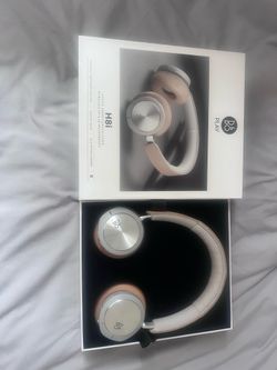 Bang Olufsen Beoplay H8i natural