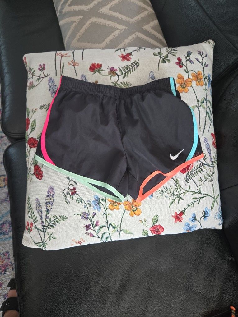 Shorts 8, Swimsuit 8 and 4