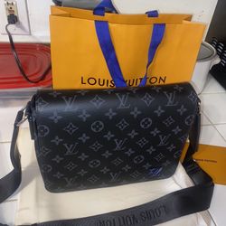 Men Cross Lv bag 