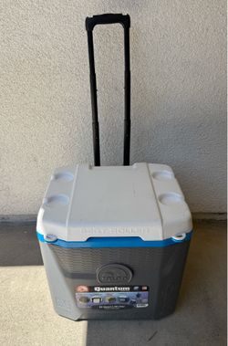 Igloo Quantum 85 can 52 Quart Rolling cooler