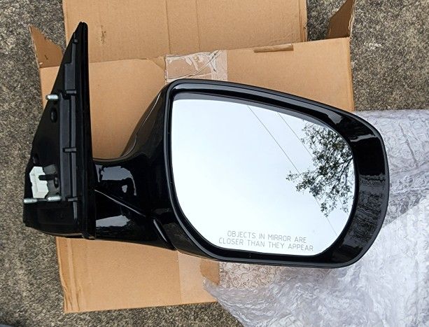 Hyundai Passenger Side Mirror Assembly