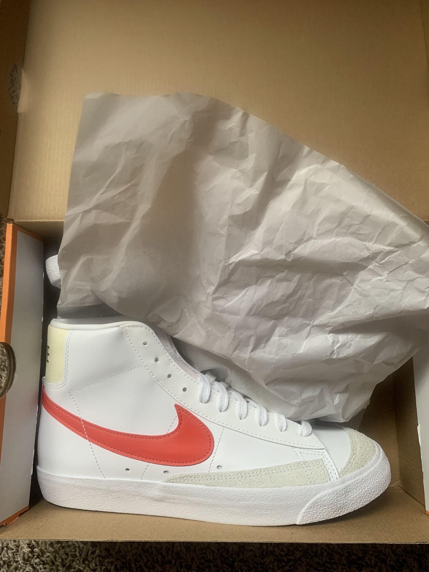 Mens 10.5 Nike Shoes New In Box