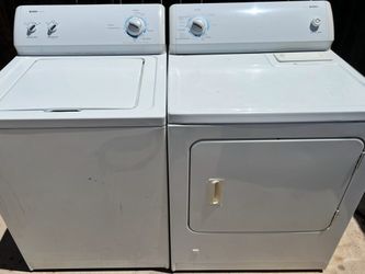 KENMORE 500 SERIES SET IN EXCELLENT CONDITION