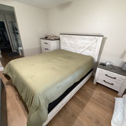Queen Bedroom Set