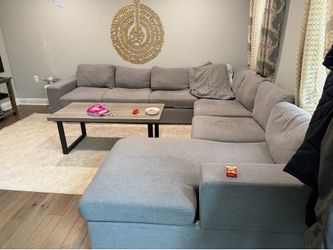 Sectional couch