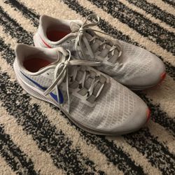 Men’s Nikes Running Shoes Size 10