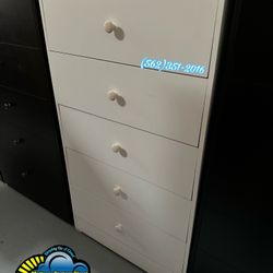 Jumbo 5 Drawer Dresser W Single Knob