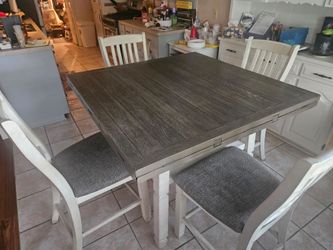 Dining table, 4 chairs