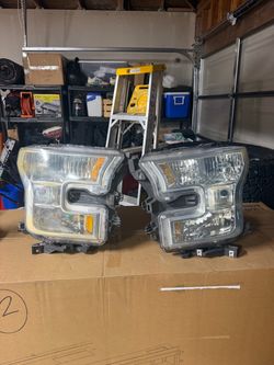 Ford F-150 Headlight Assembly Pair