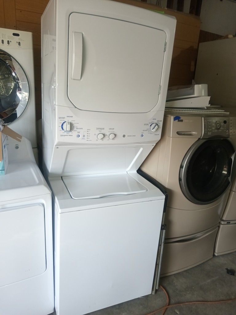 G/E Washer And Dryer Stackable Both Works Good 💯