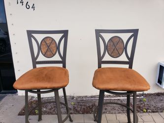 Swivel top chairs Bar Height