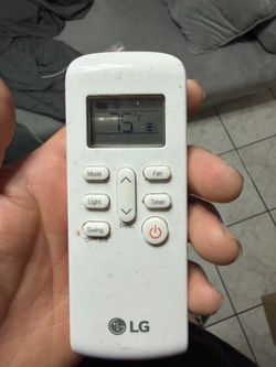 LG A/C PORTABLE 7,000 BTU/h.