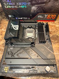 ASUS - ROG STRIX X870-F GAMING WIFI (Socket AM5) AMD X870 ATX DDR5 Wi-Fi 7 Motherboard - Black