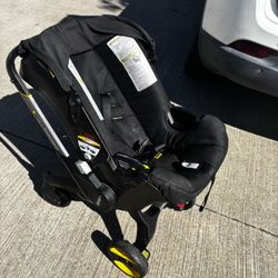 Doona Stroller/ Car Seat 