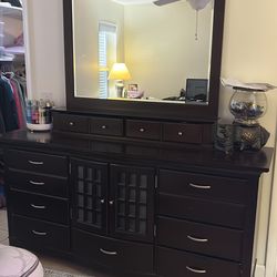Dresser with nightstands