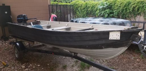 15' Boat With Trailer