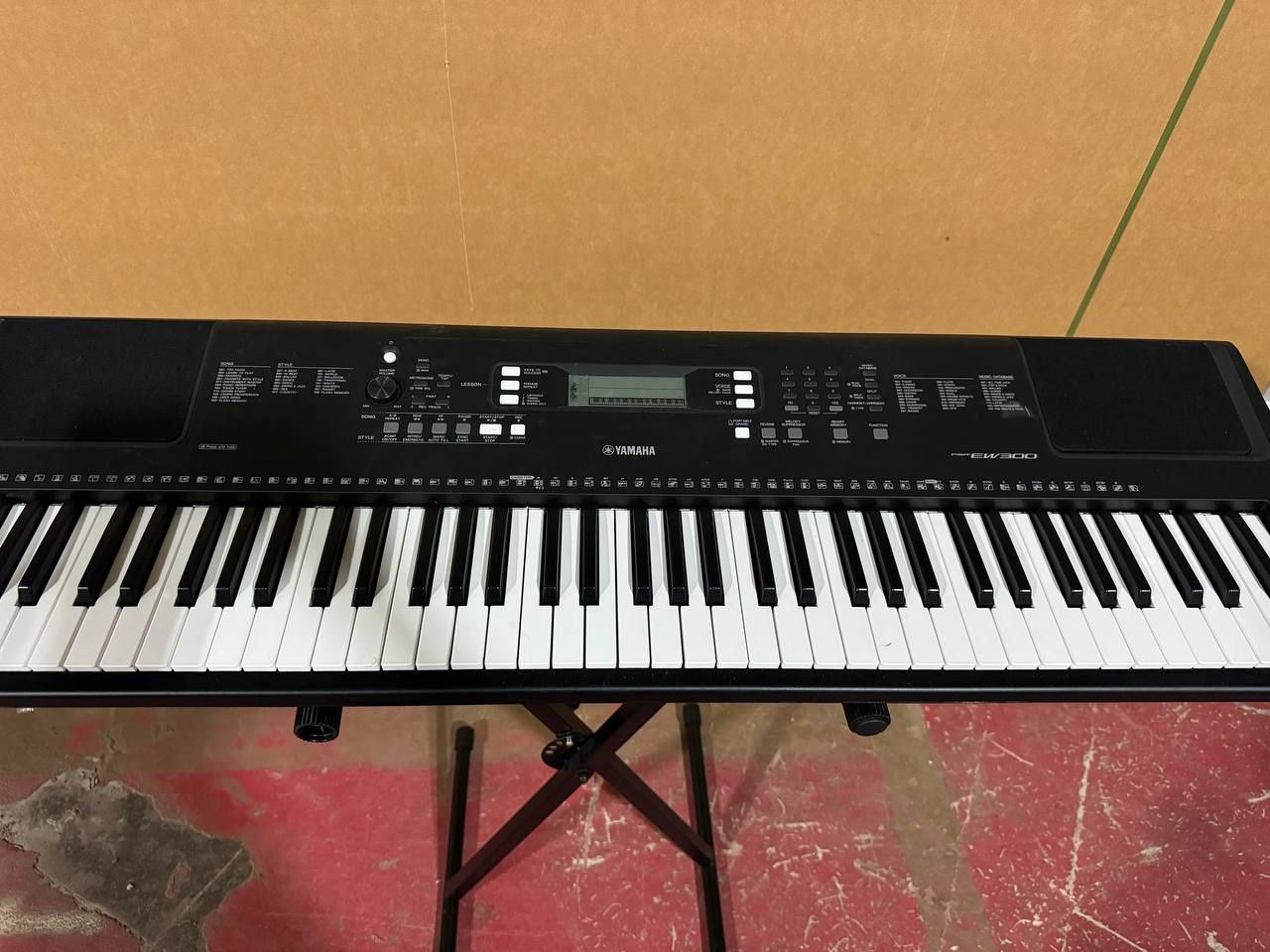 Yamaha PSR-EW300 76-Key Portable Keyboard Full Set with Power Adapter & Accessories