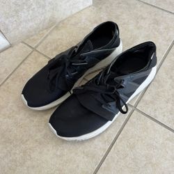 Women’s Adidas Shoes Size 8