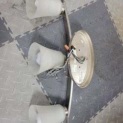 Bathroom light with bulbs