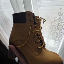 Womens Boots