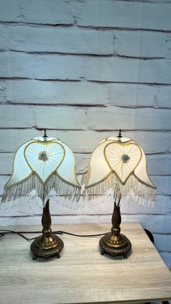 Dale Tiffany Victorin Style Heart Lamps Beaded Fringe 2pc