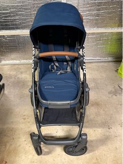 Uppababy Vista V2 Infant and Baby Stroller