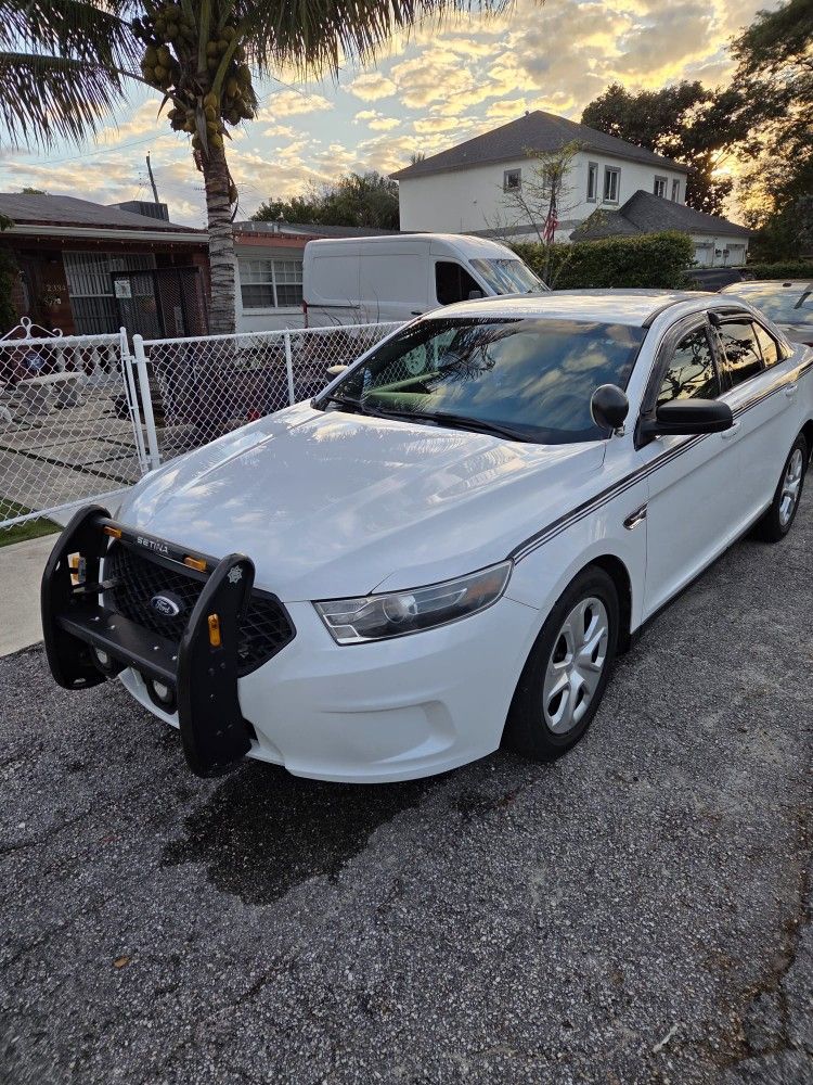 2016 Ford Taurus