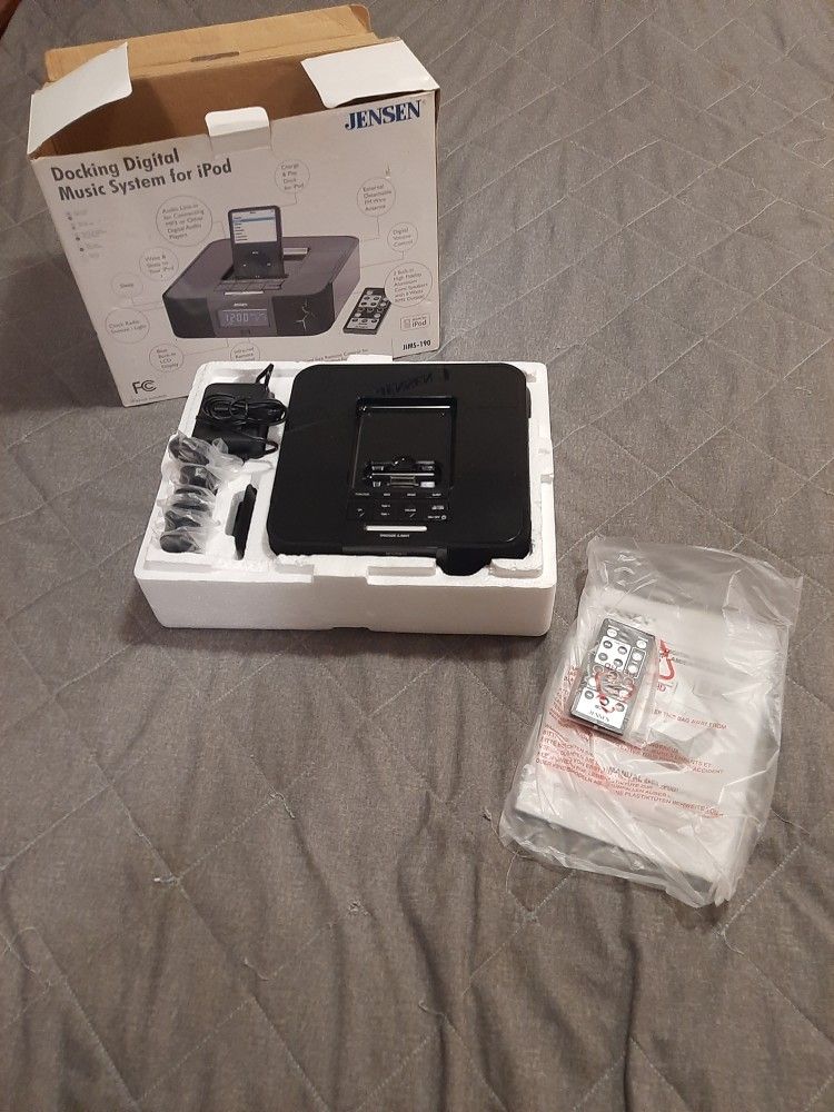 Jensen Docking Digital Music System For Ipod Jims-190