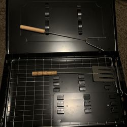 portable charcoal grill