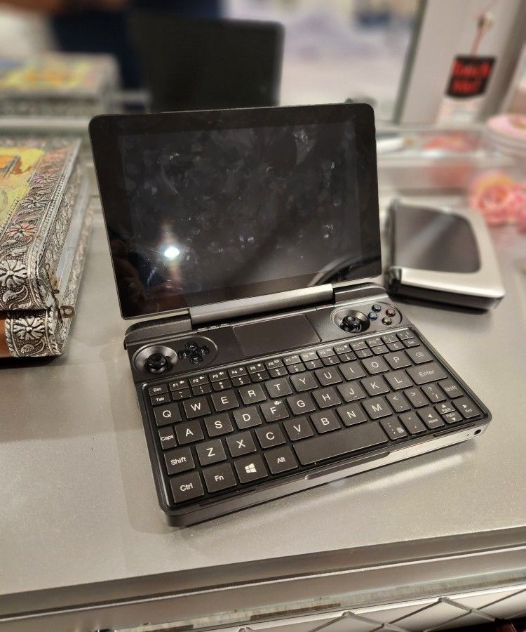 GPD WIN MAX - AMAZING MINI GAMING PC