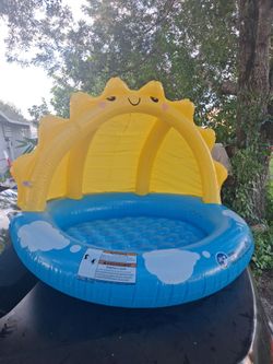 Inflatable Kids Splash Pool with Sun Canopy