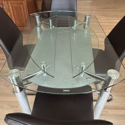 Designer Extendable Dinning Table  Set