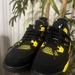 Kids Jordan 4 Retro