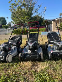 Murray 22 in. 140 cc Briggs & Stratton Walk Behind Gas Self-Propelled Lawn Mower with Front Wheel Drive and Bagger