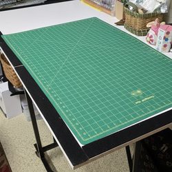 Cutting board, measurements in photo