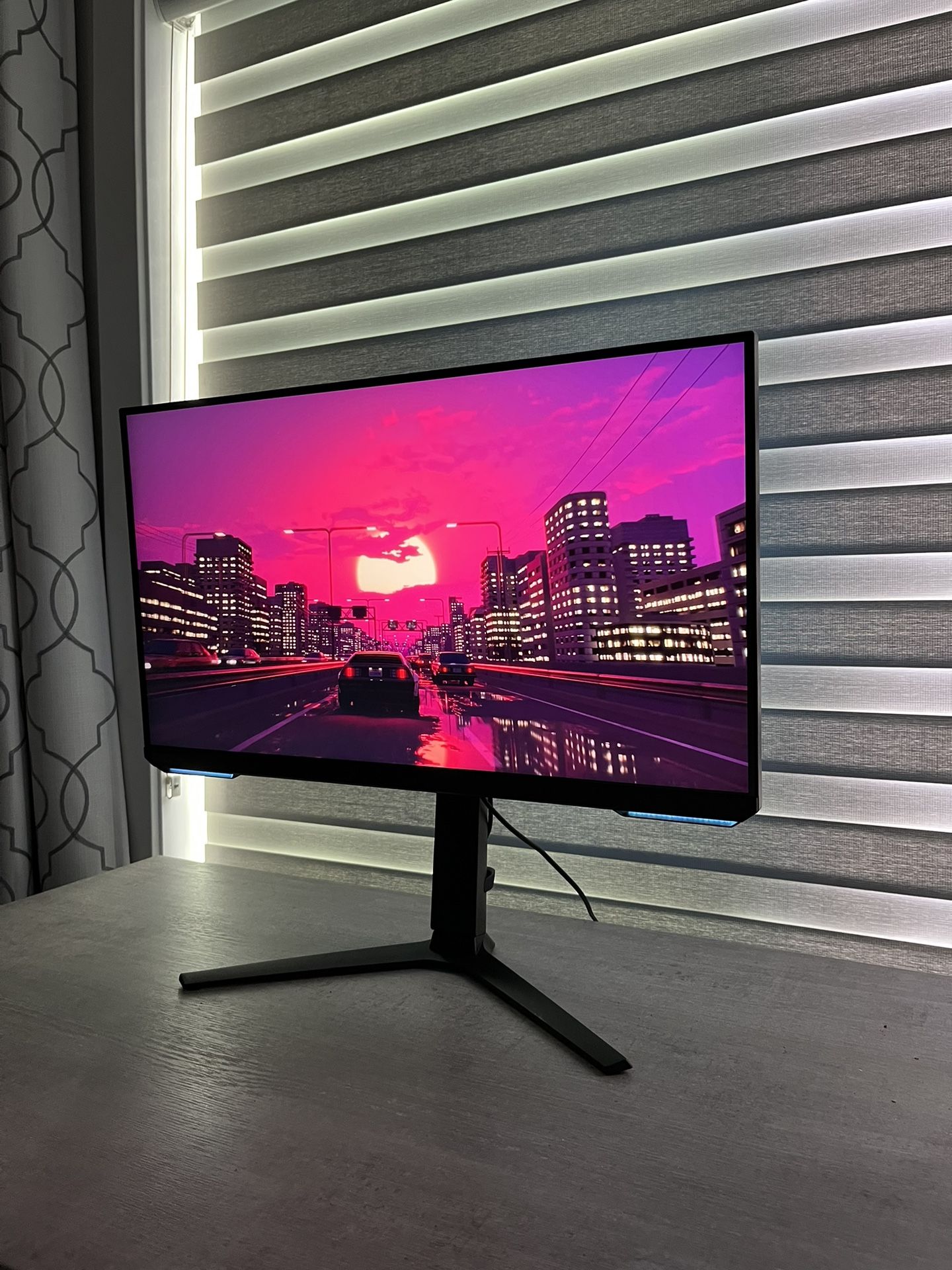 4K Samsung Odyssey G7 28” Gaming Monitor 144HZ, Model S28AG700NN