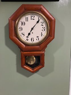 Vintage Octagon Pendulum Action Wall Clock made in VA