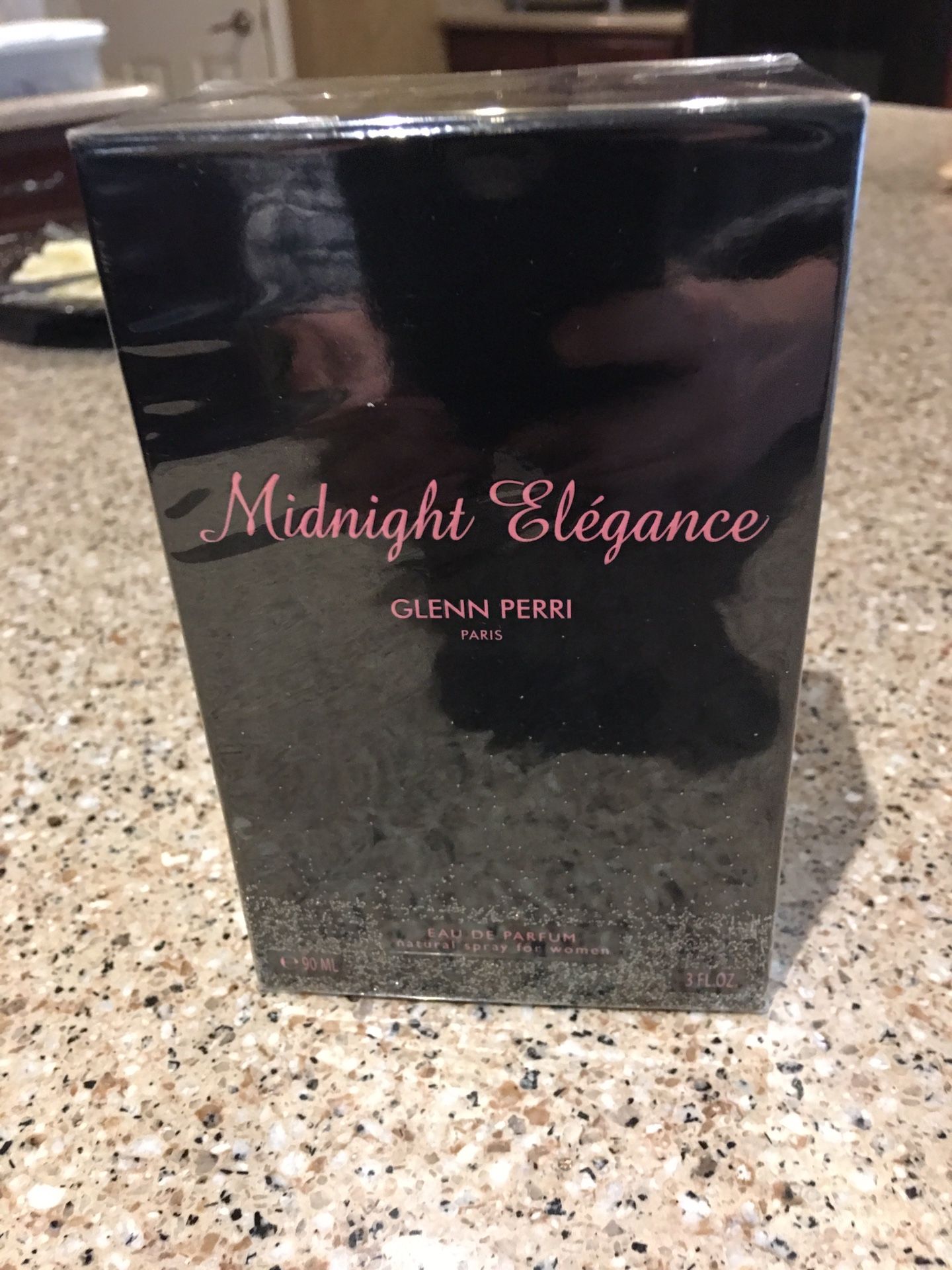 Midnight elegance perfume/ made in Paris