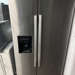 Amana Stainless Steel Side By Side Refrigerator 
