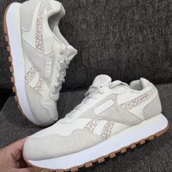 Reebok Shoes Size #8.5 Us Women 