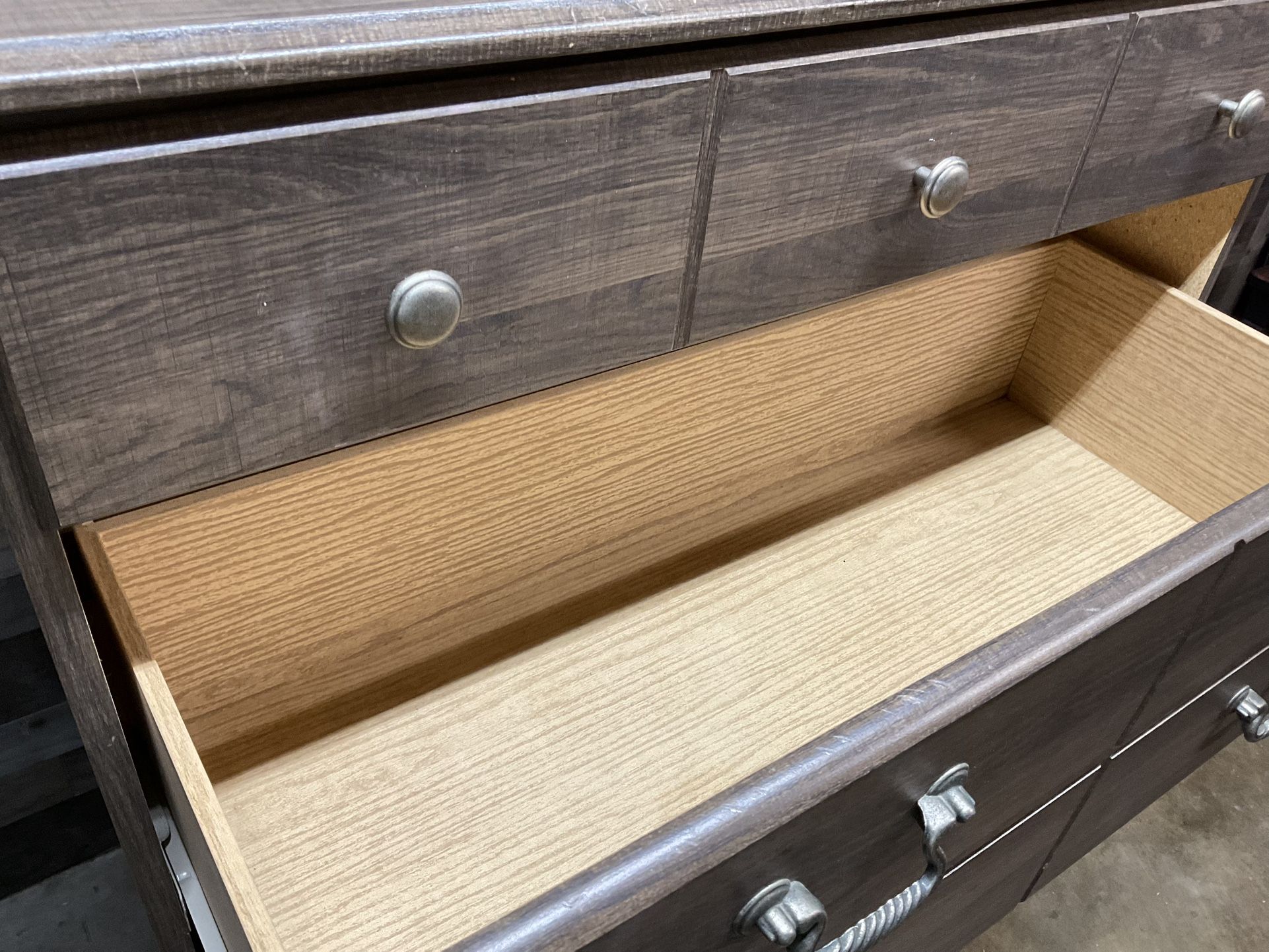 Phenomenal 5 Pull Modern Chest of Drawers Dressers