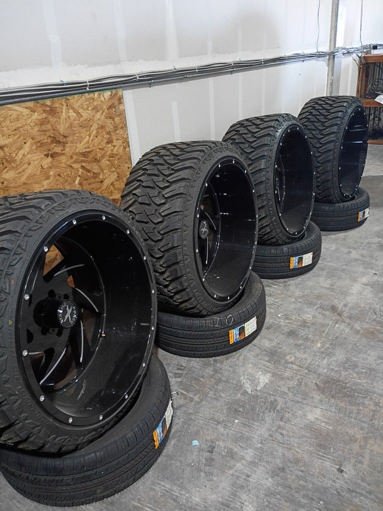 24x14 New 6x139 With 33 12 50 24 Mt