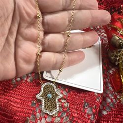 Look At This Set Excellent Gift 🎁 With Reasonable Price
