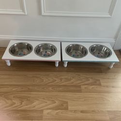 Pet food dishes
