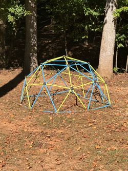 Kids monkey Bars