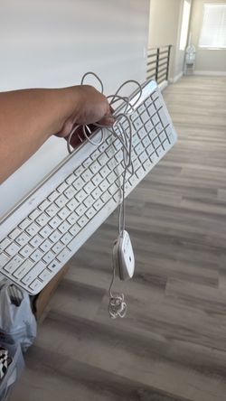Keyboard and speaker