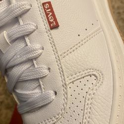 *NEW* Women's Levi’s Drive Lo Sneakers, Size 6.5