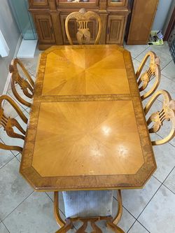 DINNING ROOM SET