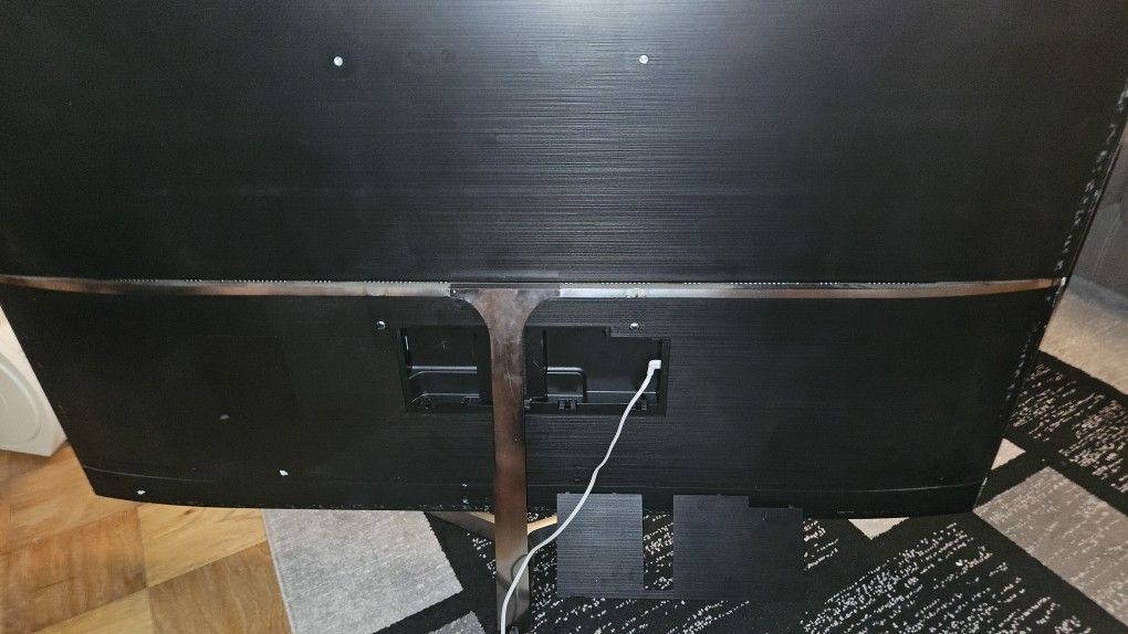 Samsung TV 75in - UN75MU9000